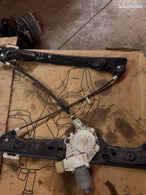 Lève-vitre électrique BMW avec moteur Brose d’origine – Réf. 7060266 / 7140588 (image 1)