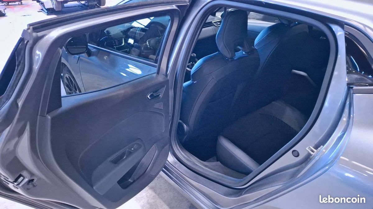 Renault clio tce 90 esprit alpine (image 27)