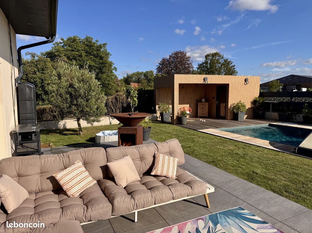 Maison 6 pièces 200 m² · à Saveuse · 200 m² · 550 000 €