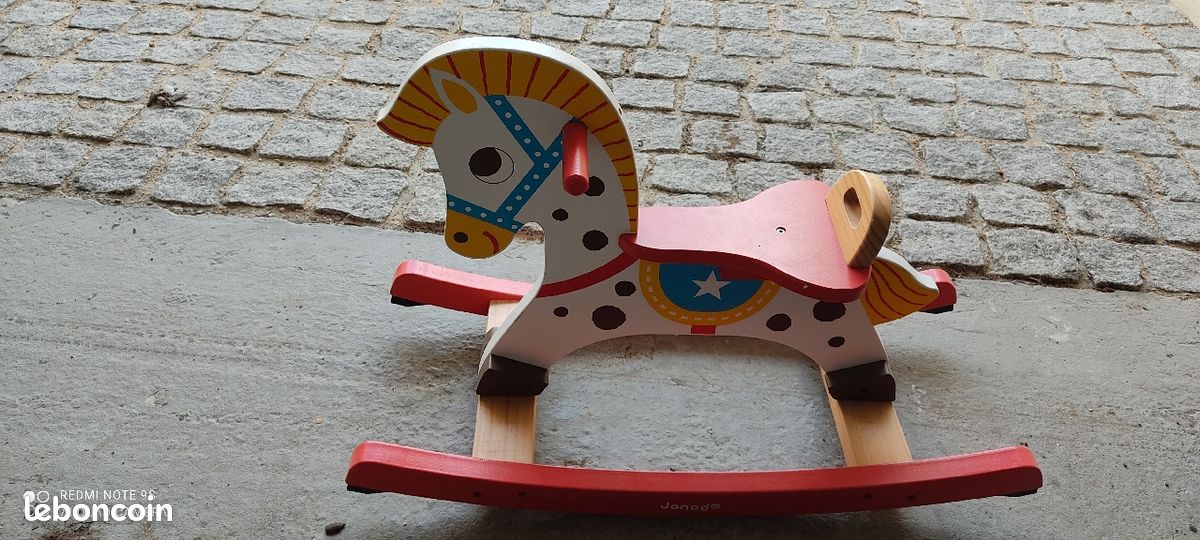 Cheval à bascule (image 2)