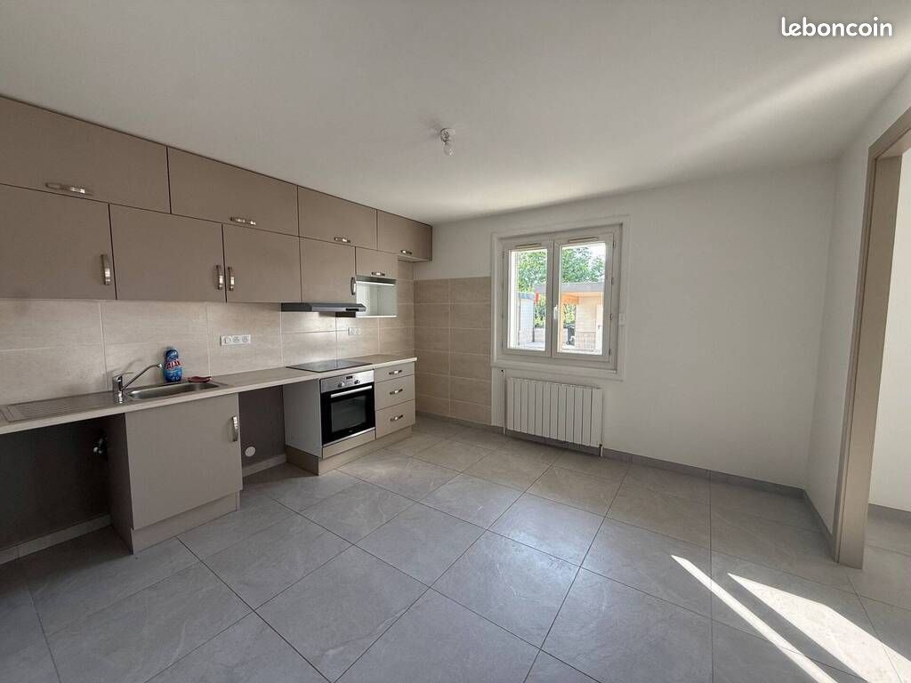 Appartement 3 pièces 70 m² · à Cessy · 70 m² · 1 490 €