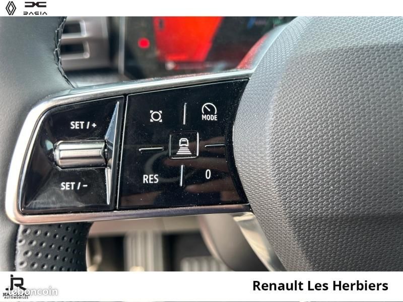 Renault Clio 1.8 E-Tech 160ch full hybrid Techno (image 17)