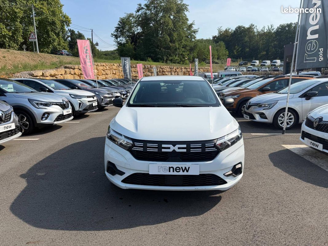 DACIA Sandero SCe 65 Essential (image 2)