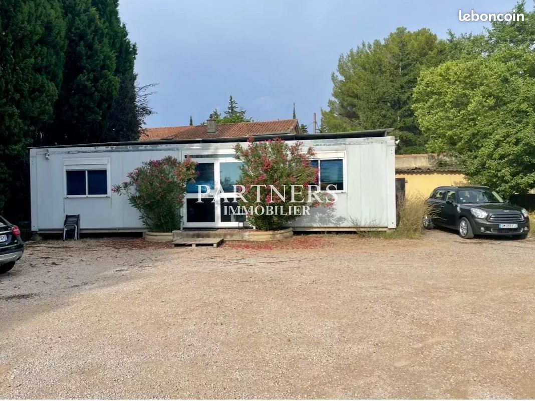 Terrain 4 pièces 75 m² · à Aix-en-Provence · 75 m² · 340 000 €