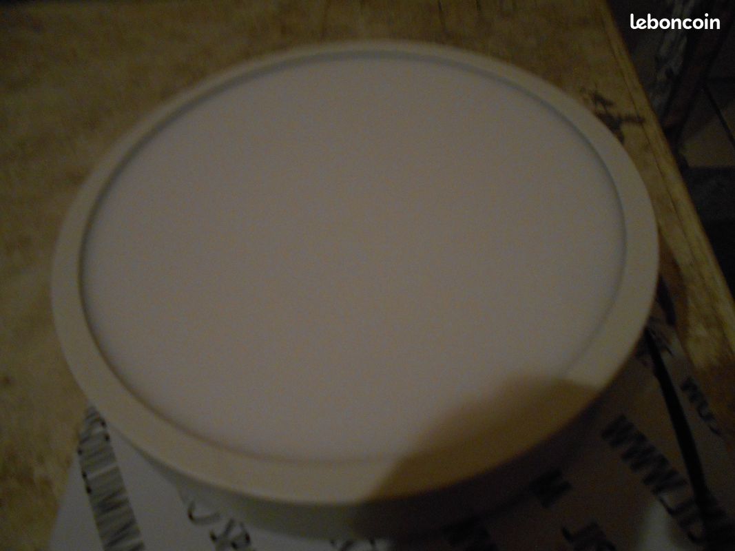 Luminaire rond (image 2)