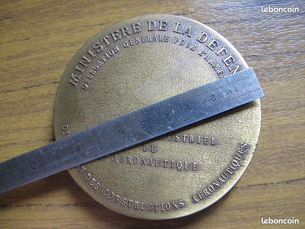 Médaille Atelier Industriel de l'Aéronautique de Bordeaux , LIRE (image 3)