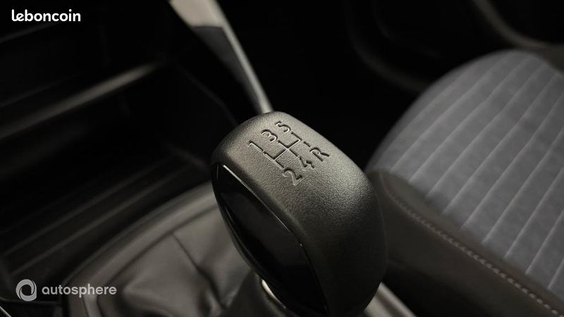 Peugeot 208 1.2 PureTech 75ch S&S Like (image 28)