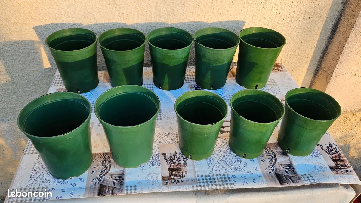 10 pots de fleuristes verts, Neufs …lot33 (image 1)