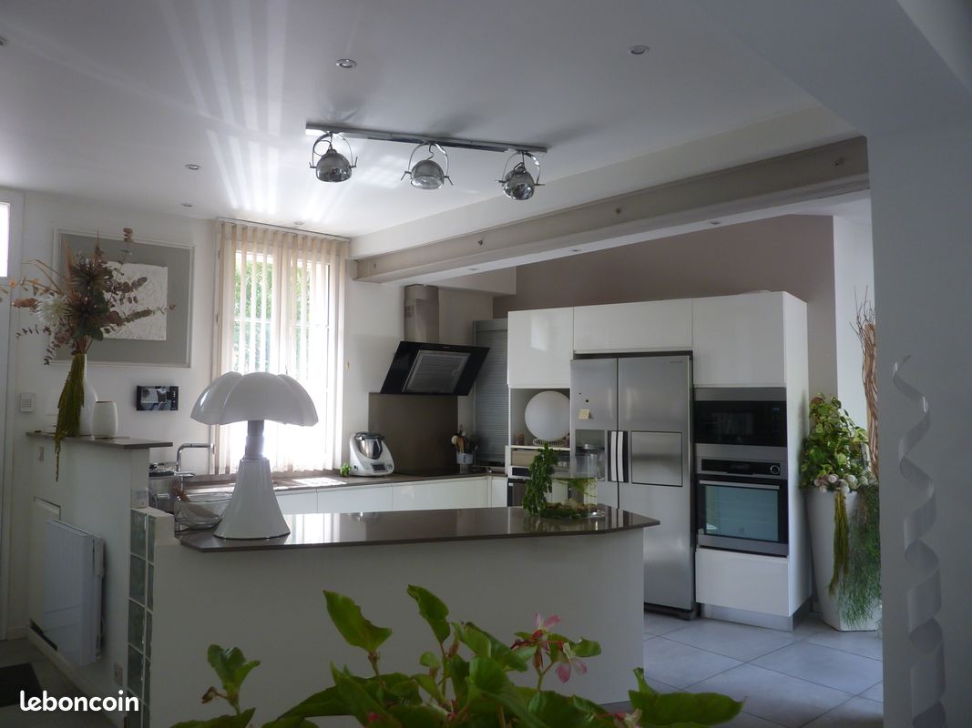 Maison 4 pièces 94 m² · à Bordeaux · 94,4 m² · 550 000 €