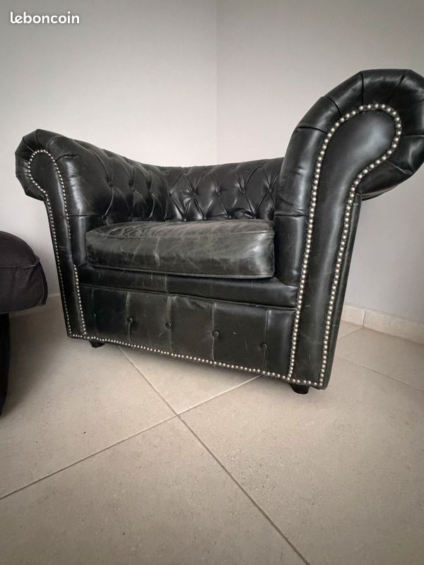 Fauteuils chesterfield (image 1)