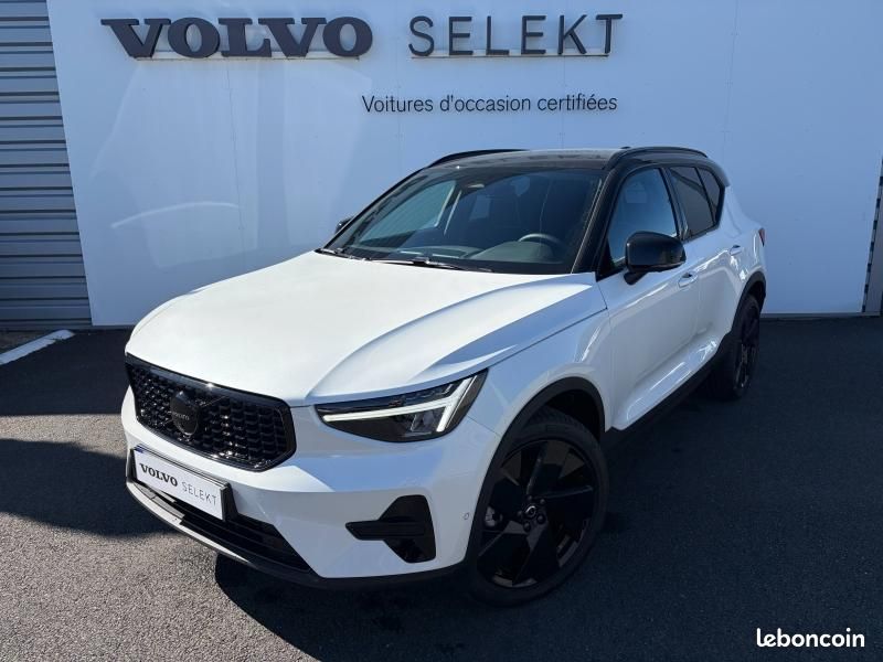 Volvo XC40 B3 163ch Black Edition DCT 7 (image 1)