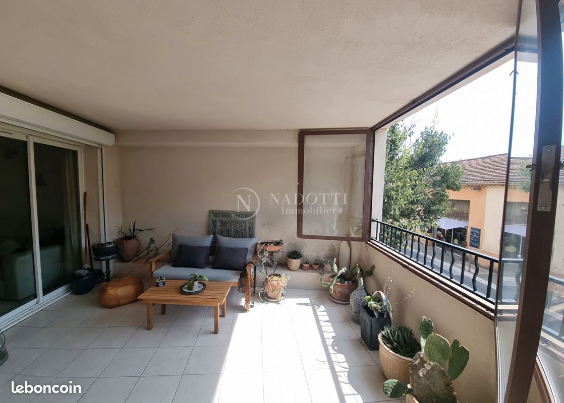 Appartement 3 pièces 82 m² · à Villelaure · 82 m² · 325 000 €