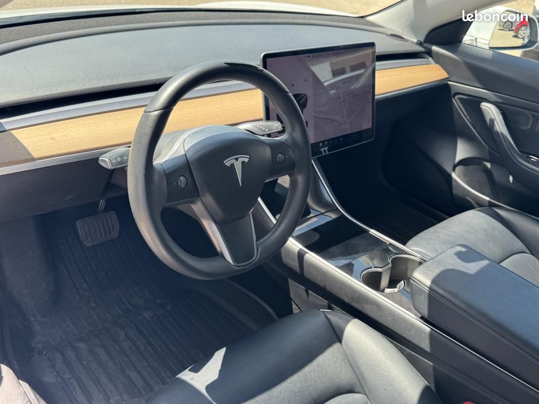 Tesla Model 3 Standard Range Plus RWD (image 10)