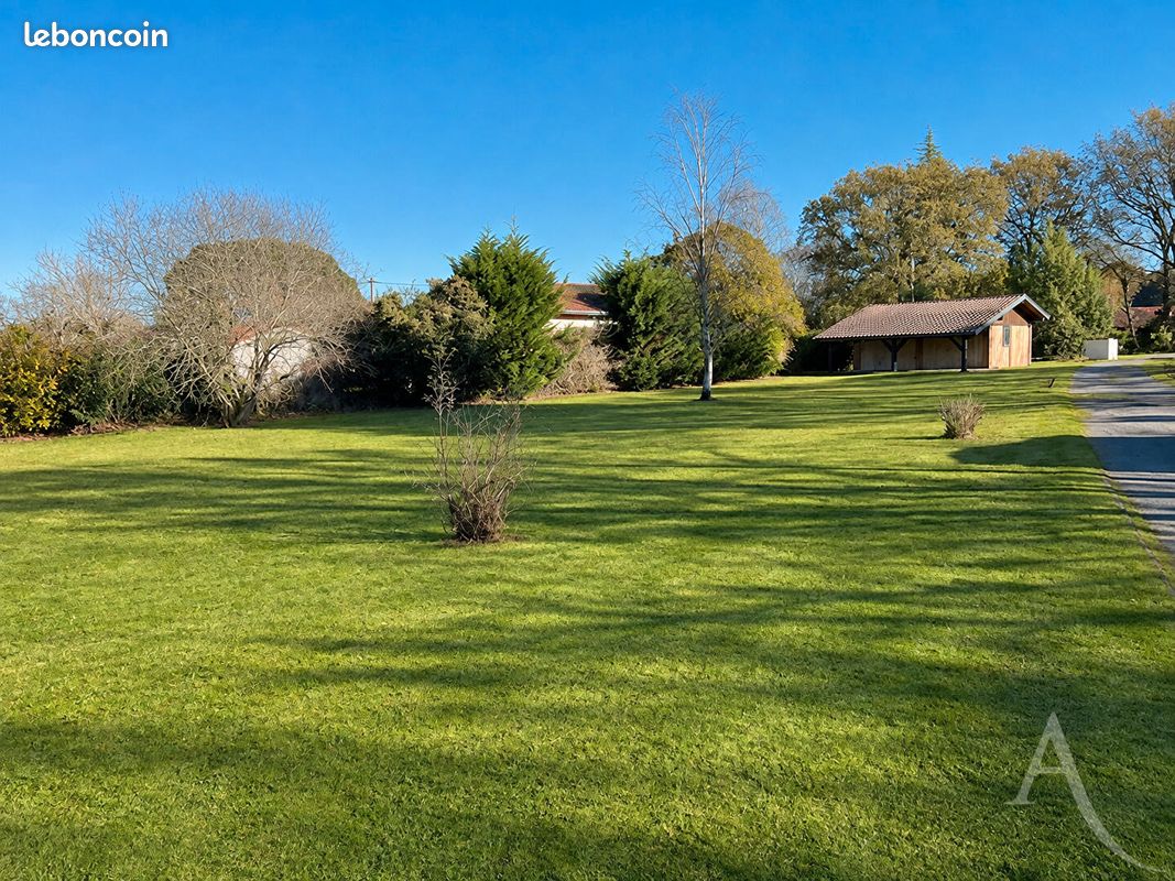 Terrain 1400 m² · à Soustons · 1 400 m² · 212 000 €