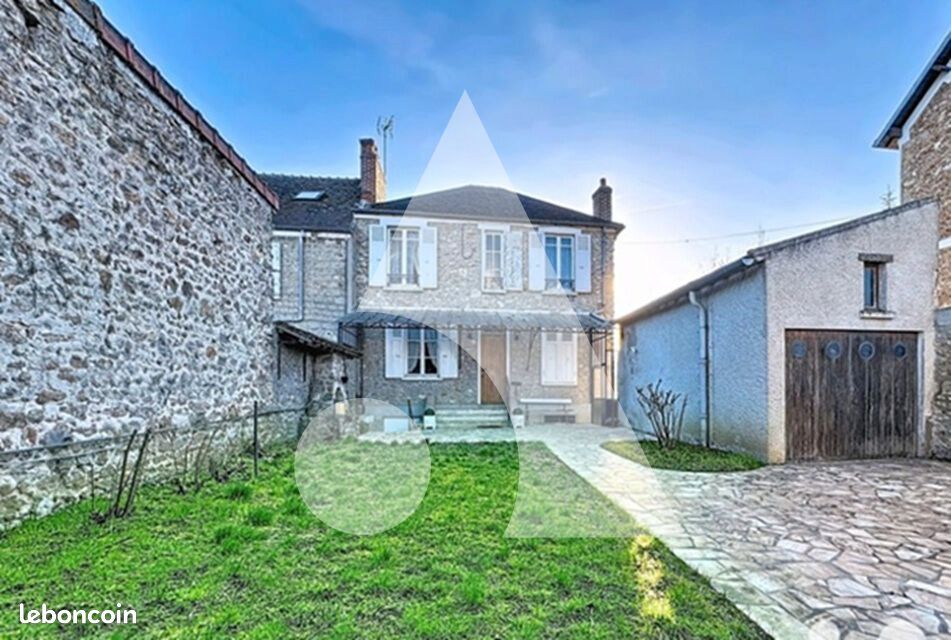 Maison 5 pièces 98 m² · à Lardy · 98 m² · 255 000 €