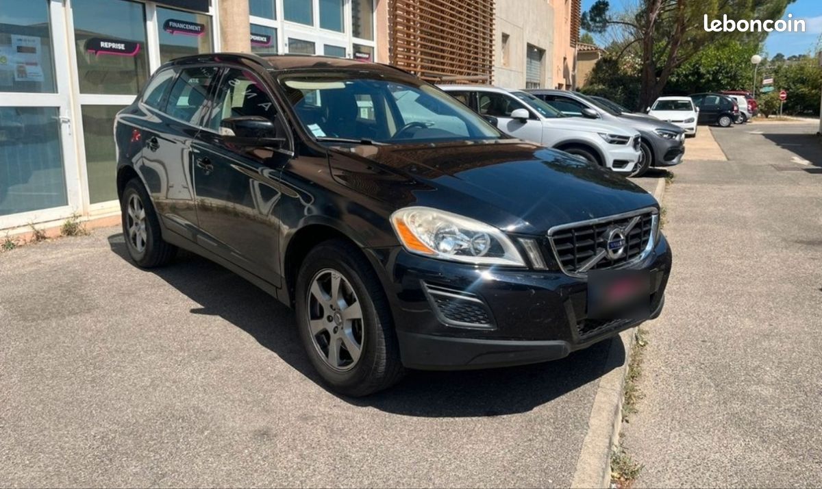 VOLVO XC60 D3 136 ch StopStart Momentum DISTRIB FAIT/SUIVI VOLVO/RADAR