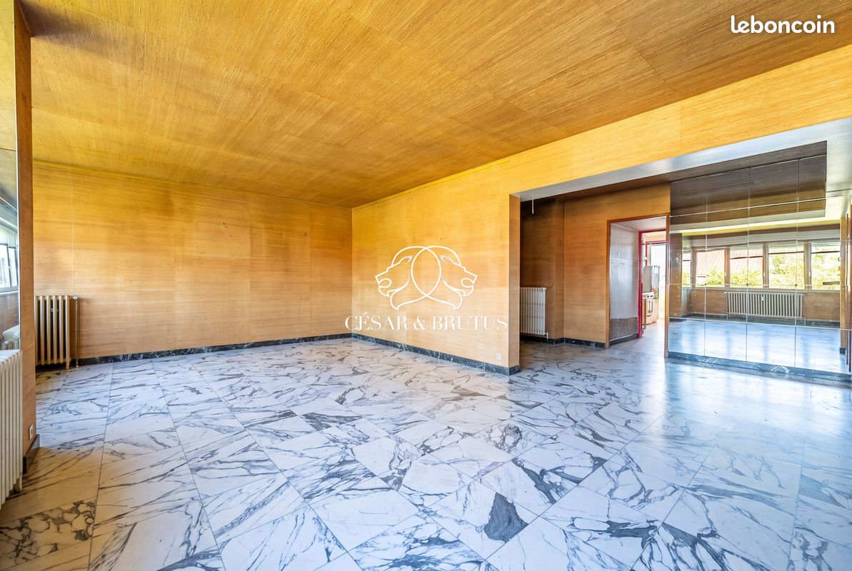 Appartement 5 pièces 107 m² · à Lyon · 107 m² · 300 000 €