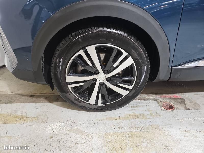 Peugeot 3008 HYBRID 225ch GT e-EAT8 (image 9)