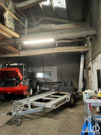 Batiment 2 pièces 300 m²