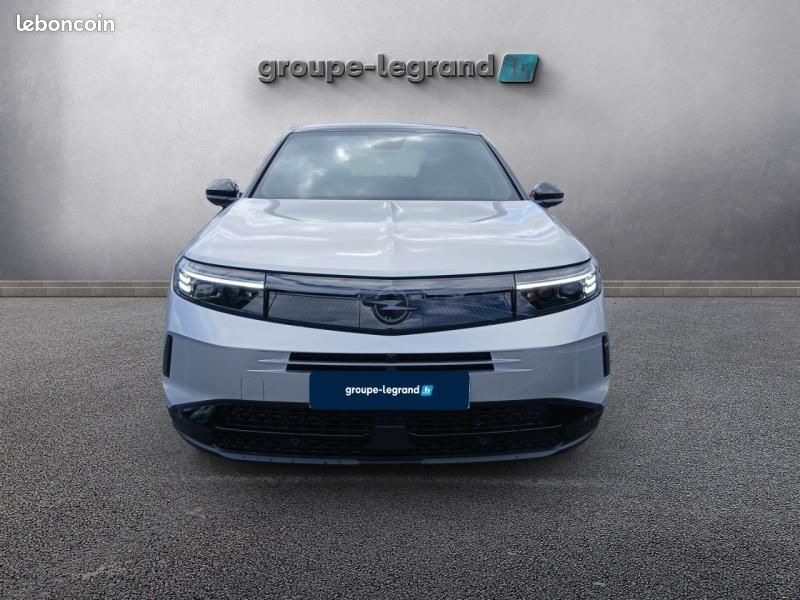 Opel Grandland 1.2 Turbo Hybrid 145ch GS e-DCT6 (image 2)