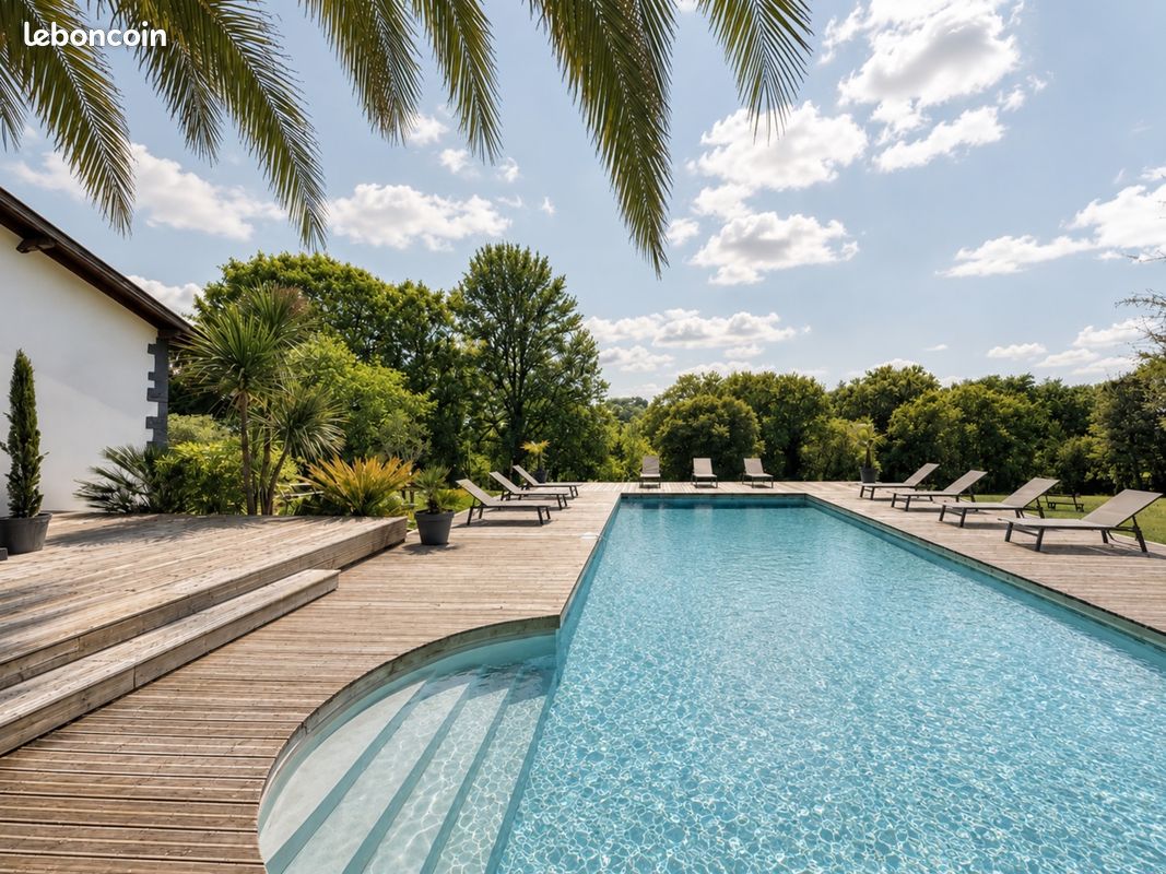 Maison 12 pièces 408 m² · à Peyrehorade · 408 m² · 995 000 €