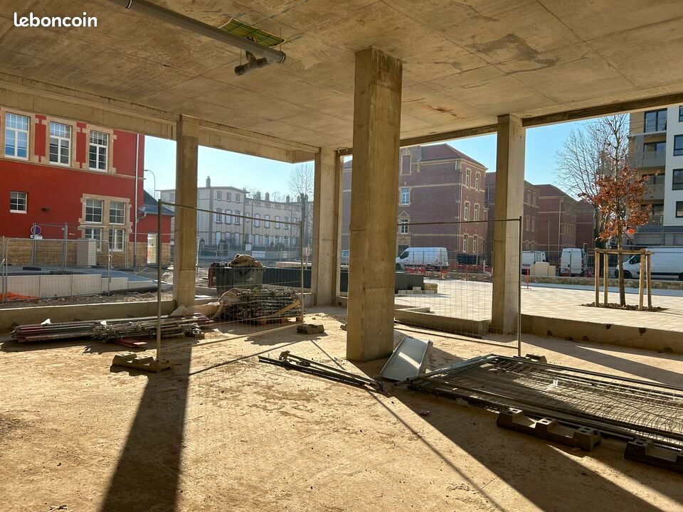 Local bureaux 257 m² (image 4)