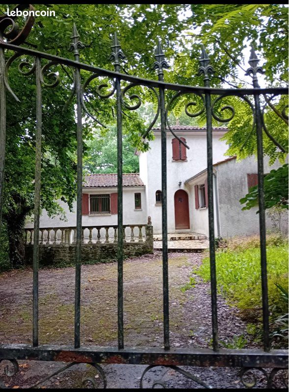 Maison 6 pièces 135 m² · à Saintes · 135 m² · 285 000 €