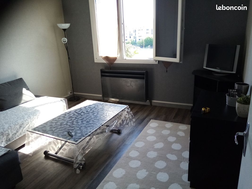 Appartement 3 pièces 30 m² · à Saint-Martin-d'Hères · 30 m² · 530 €