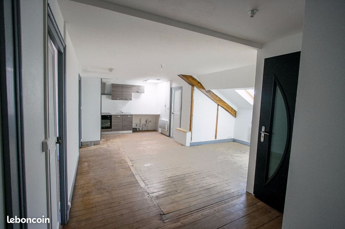 Appartement 4 pièces 71 m² · à Orléans · 71 m² · 873 €