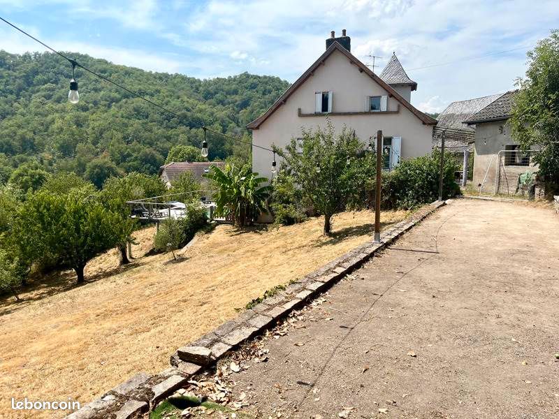 Maison 9 pièces 155 m² · à Cransac · 155 m² · 298 000 €