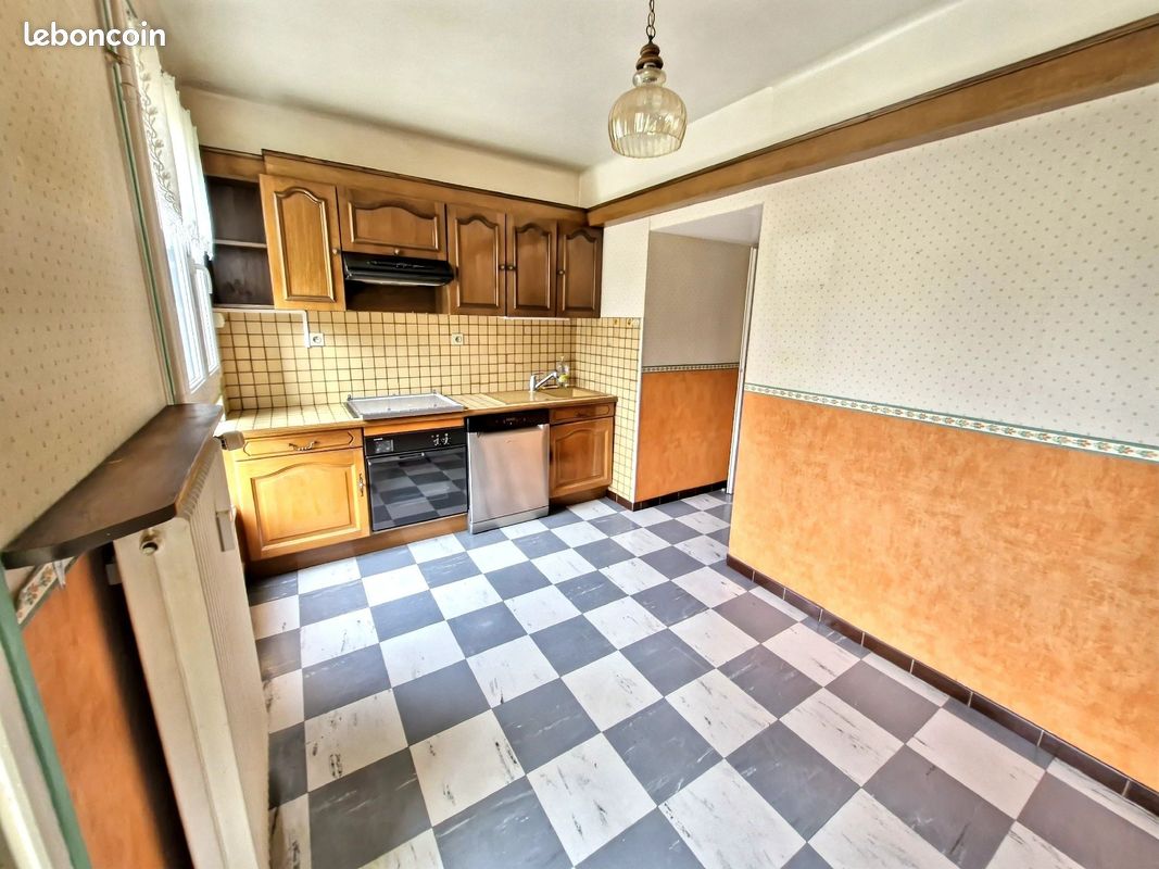 Appartement 4 pièces 83 m² · à Marvejols · 83 m² · 135 000 €