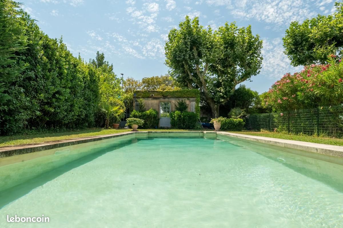 Maison 10 pièces 510 m² · à Bouc-Bel-Air · 510 m² · 2 583 000 €