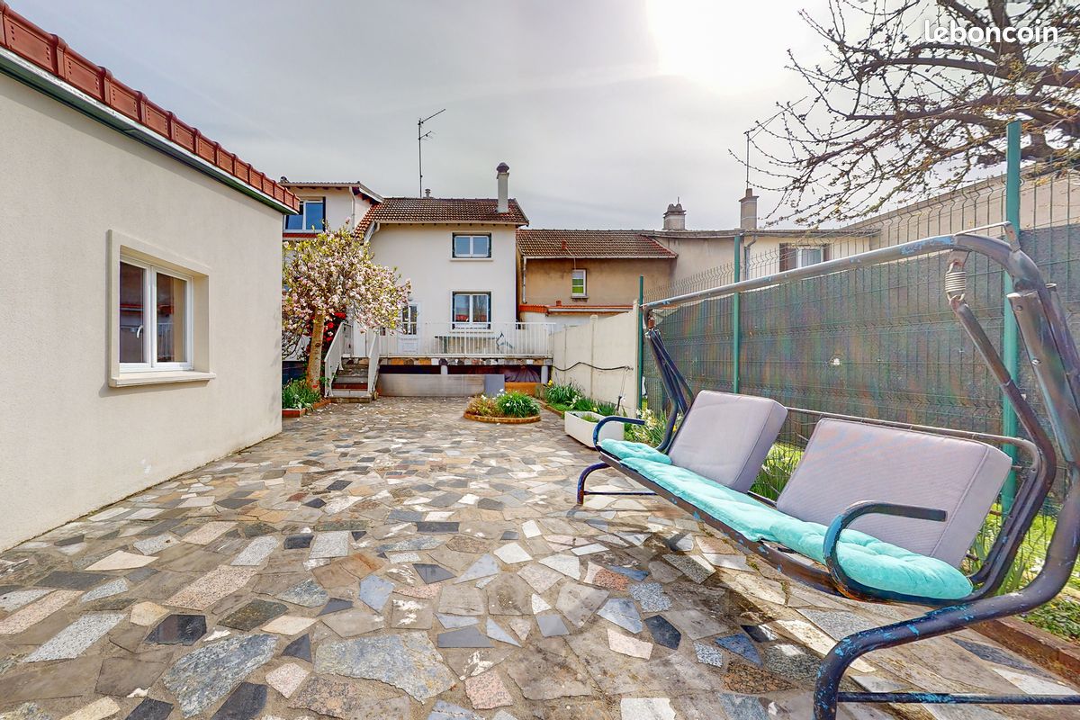 Maison 7 pièces 120 m² · à Orly · 120 m² · 380 000 €