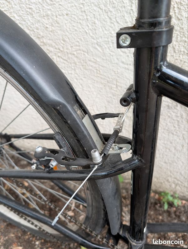 Vélo Riverside RS100 noir avec panier – à réviser (image 9)
