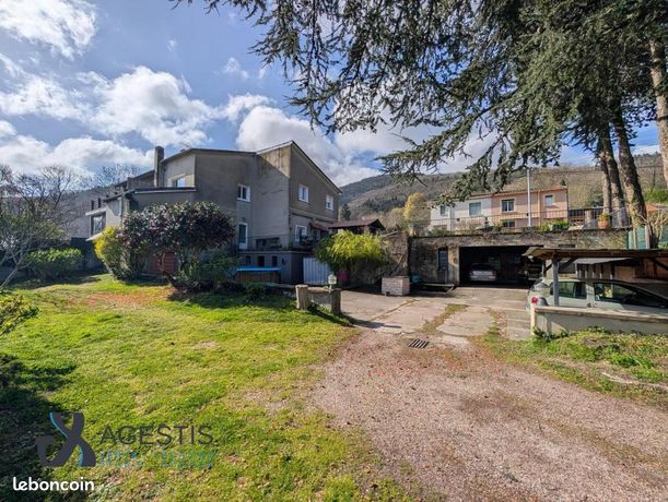 Maison 5 pièces 197 m²