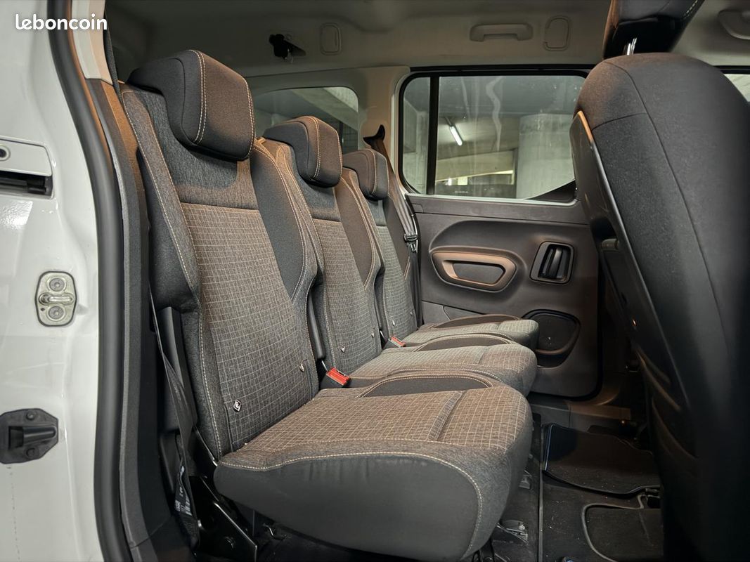 PEUGEOT RIFTER 1.5 HDI 130 ch COMBI GT (image 12)