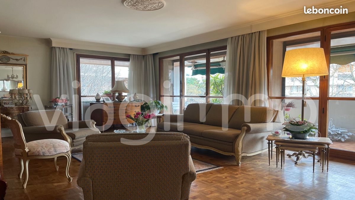 Appartement 4 pièces 118 m² · à Marseille · 118 m² · 265 600 €