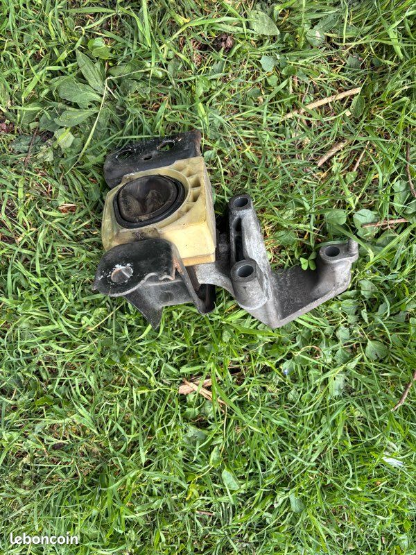 Support moteur Clio 3 (image 2)