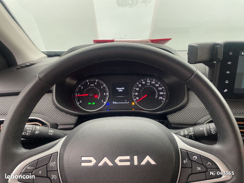 Dacia Sandero ECO-G 100 Stepway Expression (image 11)
