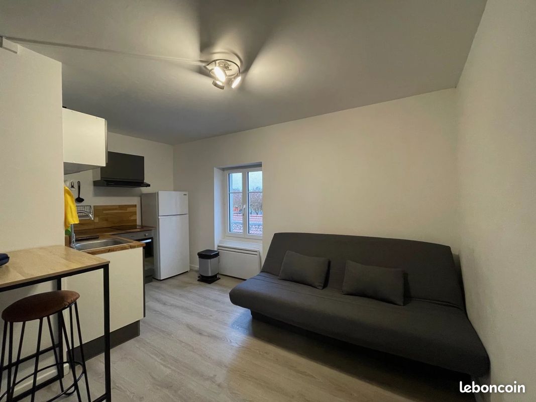 Appartement 1 pièce 16 m² · à Montélimar · 16 m² · 370 €