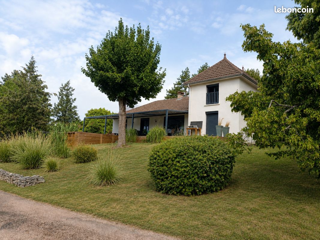Maison 6 pièces 144 m² · à Fleurey-sur-Ouche · 144 m² · 475 000 €