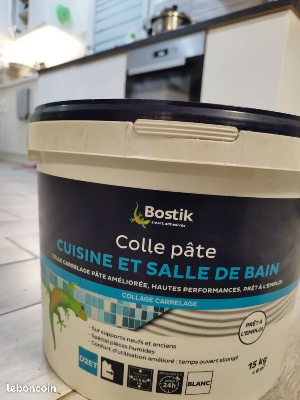 Colle pâte cuisine et salle de bain pour carrelage mural (image 1)