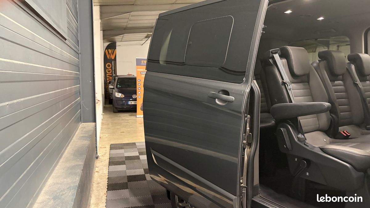 FORD TOURNEO CUSTOM COMBI 320 2.0 ECOBLUE 185 L1H1 COURT PC-TN SPORt (image 46)