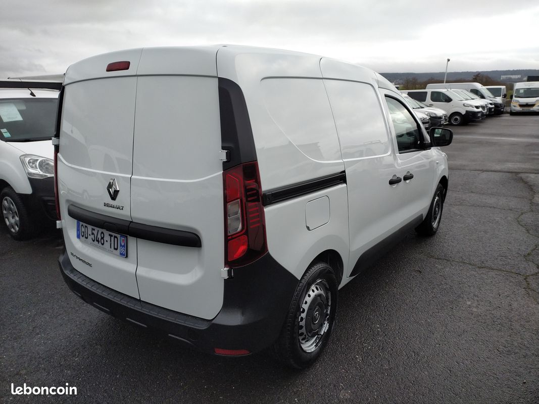10825 HT - RENAULT (Kangoo) Express Van Blue DCI 95 Confort 1,5 L - 12/2021 - 65345 kms (image 2)