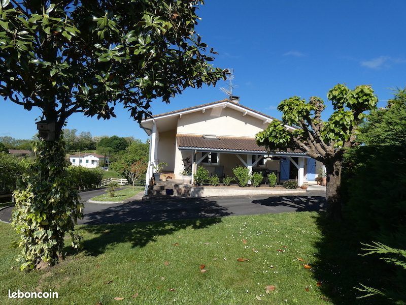 Maison 6 pièces 154 m² · à Bénesse-lès-Dax · 154 m² · 390 000 €