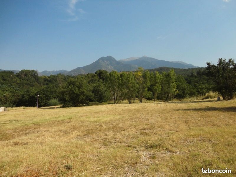 Terrain 378 m² Prades · 65 500 €