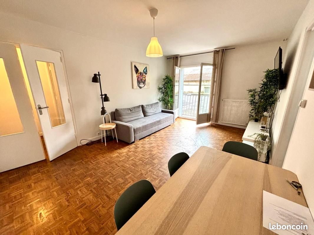 Appartement 2 pièces 47 m² · à Villeurbanne · 47 m² · 900 €