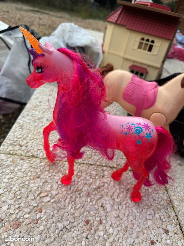 Barbie mia et moi avec licorne (image 1)