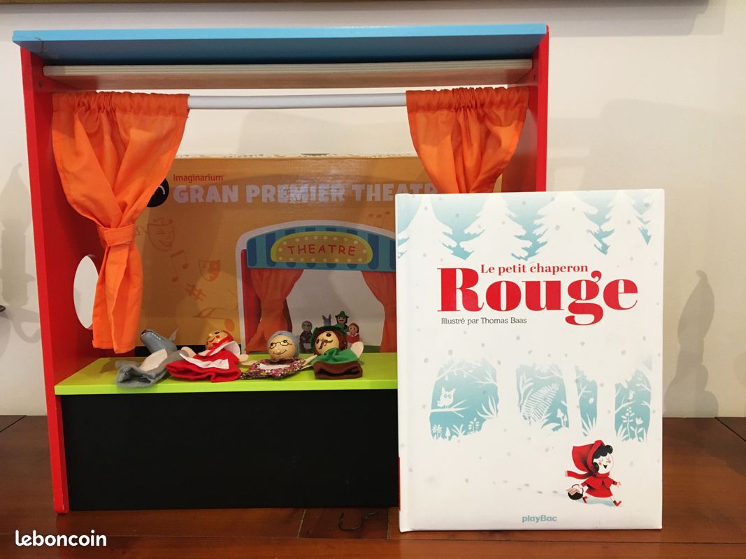 Théâtre De Marionnettes En Bois - Le Petit Chaperon Rouge - 4 Marionnettes - 29x31 Cm