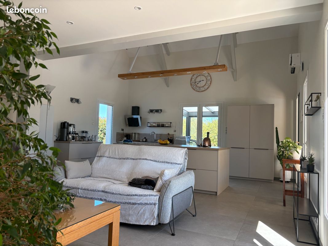 Maison 8 pièces 255 m² · à Boisseuil · 255 m² · 520 000 €